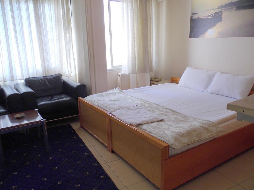 Caylan Hotel Izmir Room photo